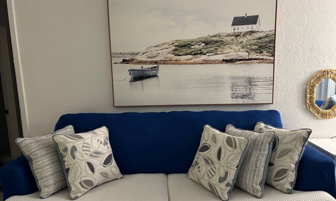 Palm Beach - West Palm Beach Apartment | Mermaid's Cottage