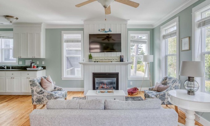 Lincoln Beach House | Mertini