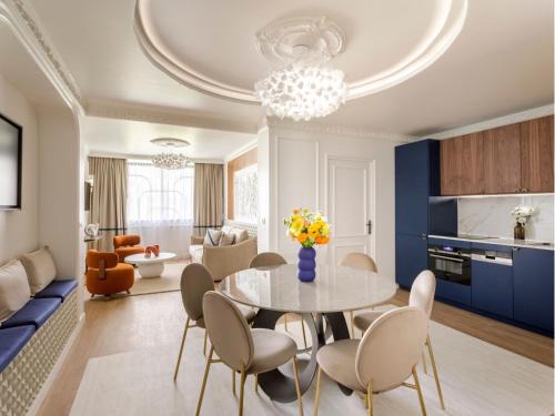 Quartier Saint-Ambroise Apartment | Merveil - Luxury Suite - Marais - Lenoir II