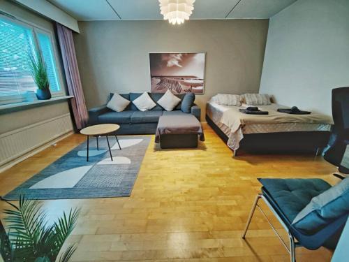 Jyvaskyla Apartment | Mesikämmen - Free parking & WiFi - Next to the forest - Rating 9,4