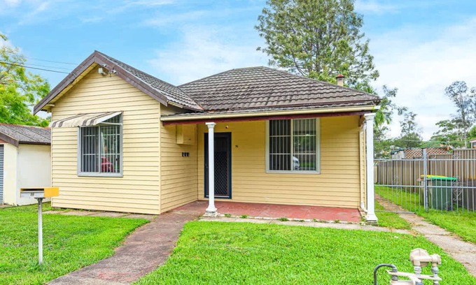 Parramatta Condo | Metawise Cozy & Modern Bedroom in Shared Living Space with Free Parking