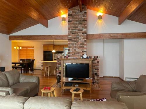 Metchosin Villa | Metchosin Beach House