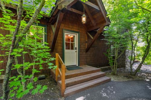 Camp Sherman House | Metolius Cabin 6