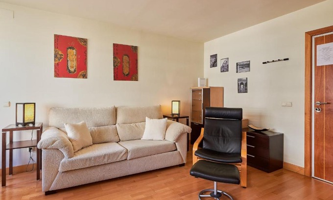 Perchel Sur Apartment | Metropolitan Apartment