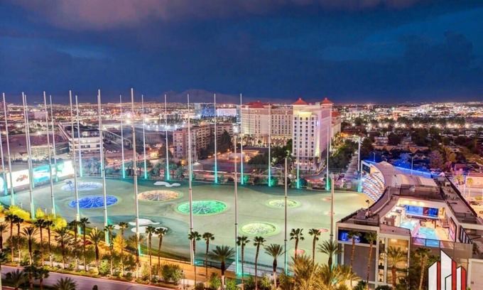 Las Vegas Condo | MGM Signature-15-620 1Br 2Ba Balcony Suite