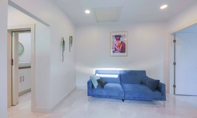 Allapattah Apartment | Miami Chic studio 1bed/1bathWiFi+AC in close to downtown/airport/wynwood