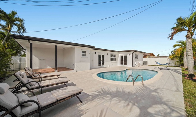 Westchester House | Miami Oasis: Pool & Game Fun!