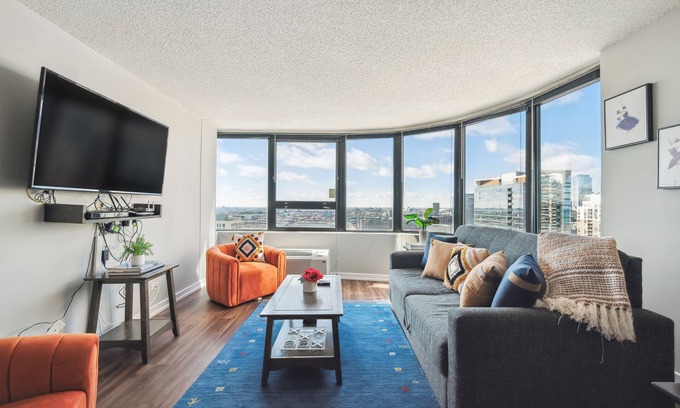 South Loop Condo | MICH AVE Downtown, Grant Park, Museums #25 2bd/2ba