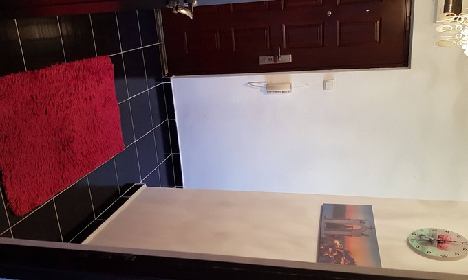 Oradea Apartment | Michael's apartment!