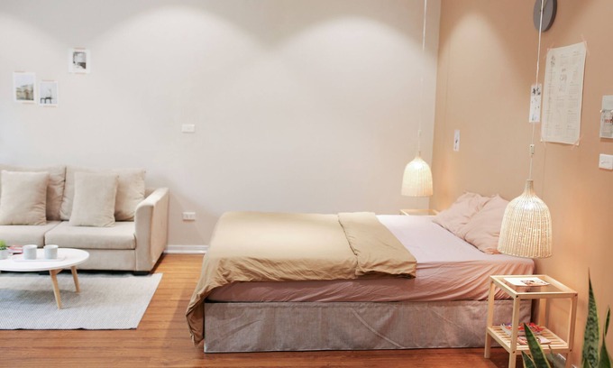 Hai Ba Trung Apartment | Michelle's 1-Chic & spacious flat in central Hanoi