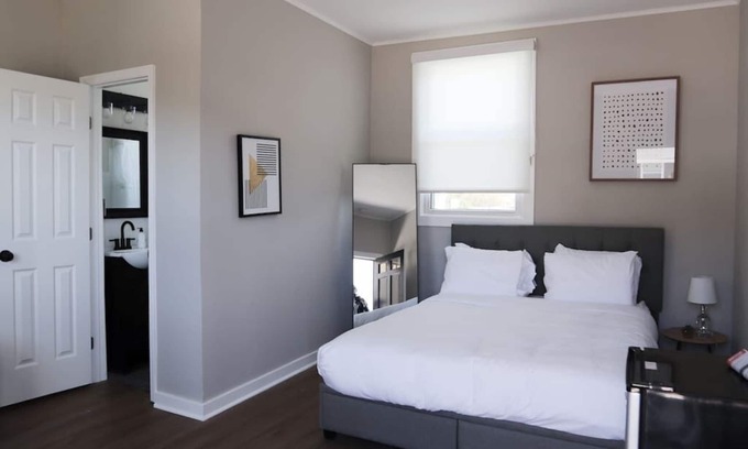 Nashville House | Micro Motel 1 Bed! Su