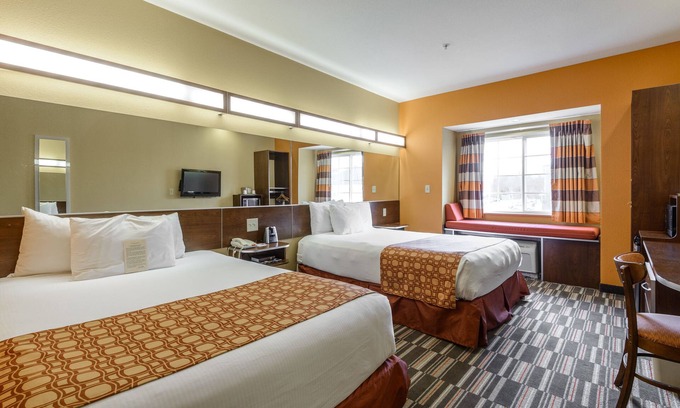 Greenville Hotel | Microtel Inn & Suites by Wyndham Greenville/University Medic