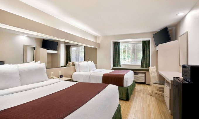 Lodi Hotel | Microtel Inn & Suites by Wyndham Lodi/North Stockton