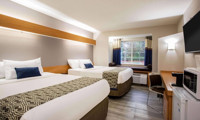 Southern Pines Hotel | Microtel Inn & Suites by Wyndham Southern Pines/Pinehurst