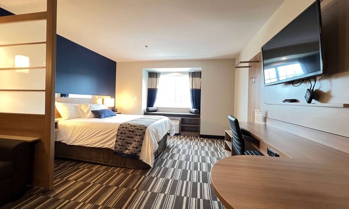 Woodland Park Hotel | Microtel Inn & Suites by Wyndham Woodland Park