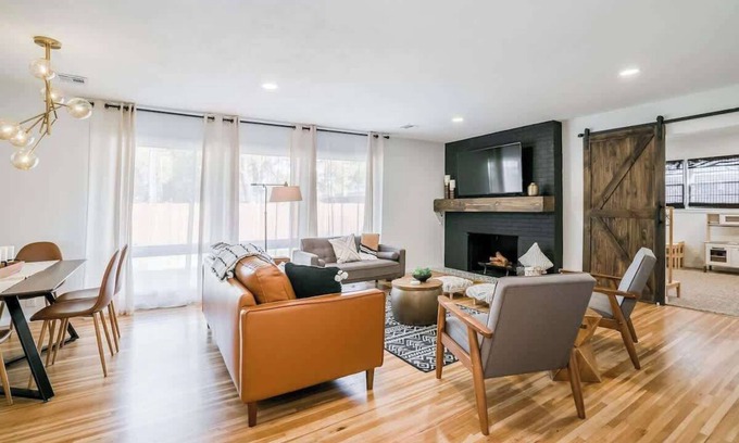 Wichita House | Mid Century Dreamer - 3 Kings!
