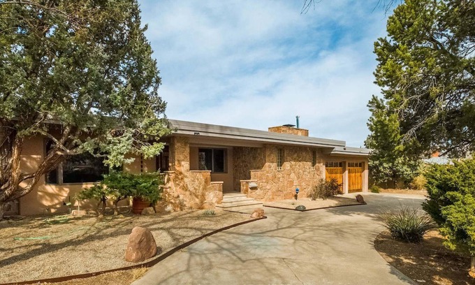 Nob Hill House | Mid Century in Nob Hill
