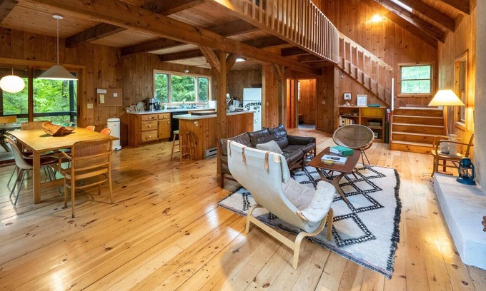 Becket House | Mid Century Modern, Book & Enjoy The Berkshires