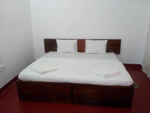Kananpella Bed & Breakfast | Midland Hotel Rooms Kanampella