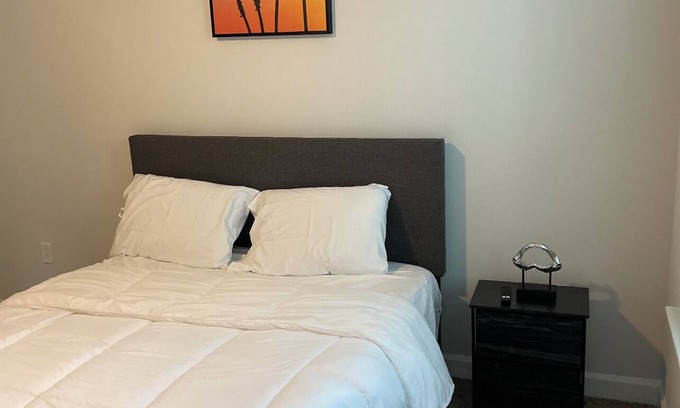 Buckhead Apartment | Midtown entire apartment with free parking