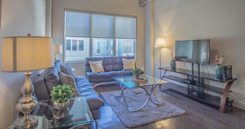 SoNo Apartment | Midtown Fully Furnished Apartments - Great Location apts