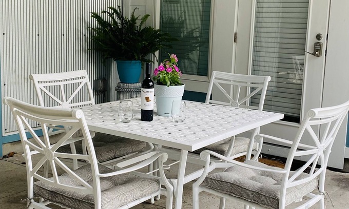 Wilmington House | Midtown hideaway