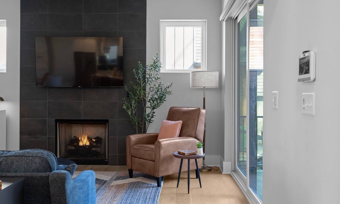 Midtown House | Midtown Luxe w/Rooftop Terrace by StayLage