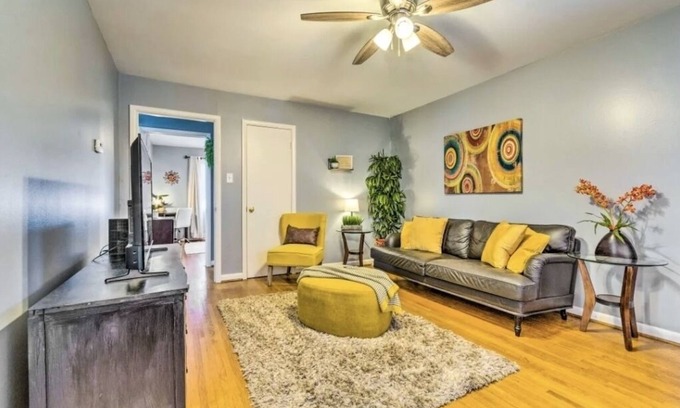 Midtown Apartment | Midtown Oasis