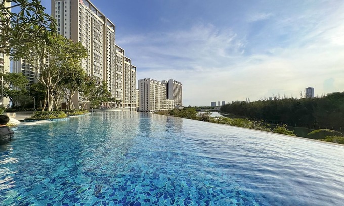 Phu My Hung Apartment | Midtown The Peak Apartment by VnHouse
