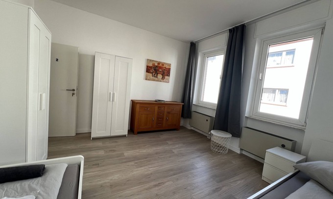 Obertshausen Apartment | Mieterlux BNB App für 2 Person