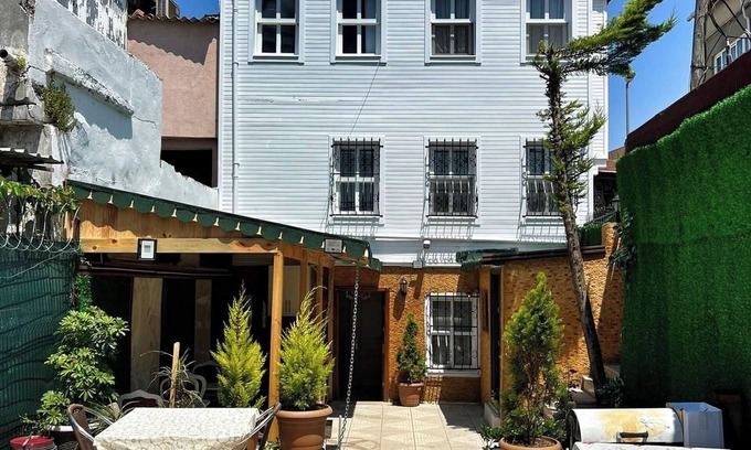 Fatih Apartment | Mihri Hatun Suit Otel