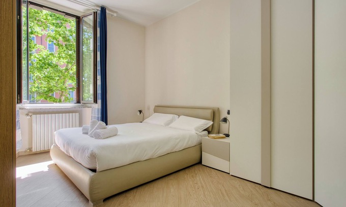 Porta Romana Apartment | Milano Easy Living - One Bedroom Apartment, Sleeps 4