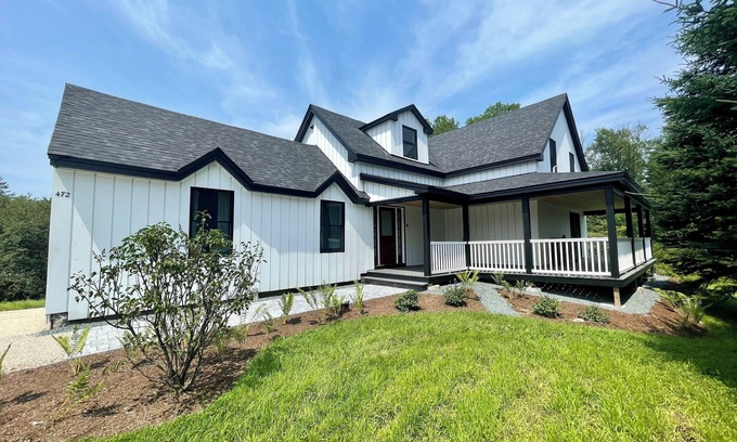 Milbridge House | Milbridge Farmhouse, a peaceful "real Maine" experience!