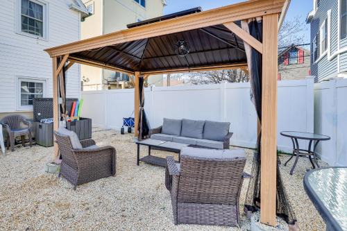 Milford Apartment | Milford Vacation Rental about 1 Block to Beach!