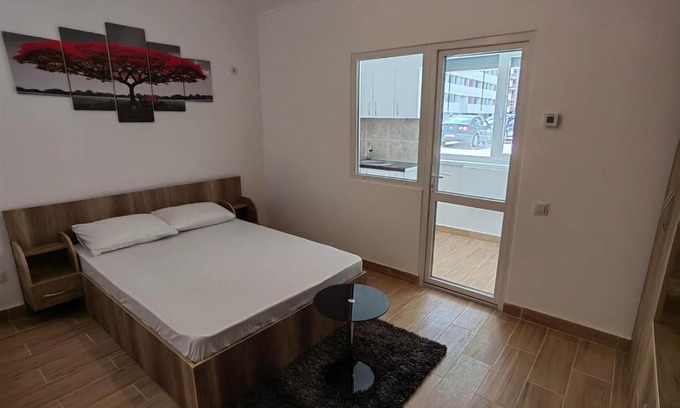 Bucharest Apartment | Militari Studio