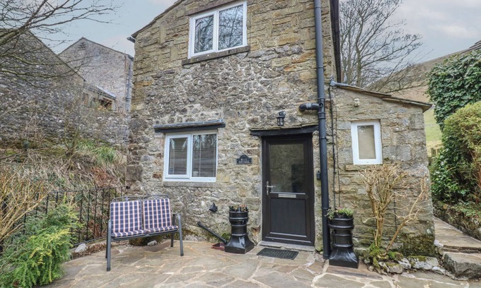 Buckden Cottage | MILL COTTAGE, pet friendly, character holiday cottage in Buckden