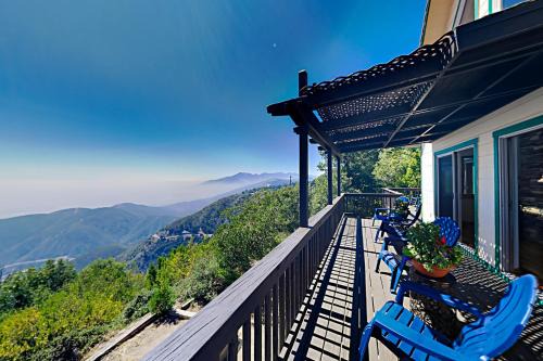 Crestline House | Million Dollar Mountain View