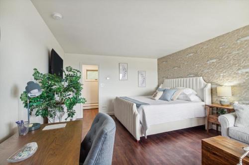 Petoskey House | Million dollar sunset views 5Min to DT Petoskey