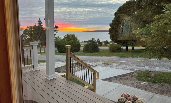 Petoskey House | Million Dollar Sunsets Downtown Rental! 30 Days