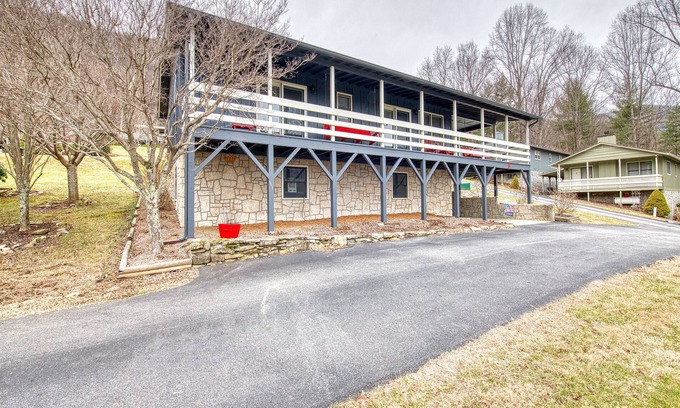 Stoney Ridge Cottage | Million Dollar View