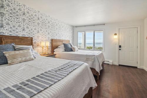 Petoskey House | Million Dollar Views of Petoskey Bay DTPetoskey