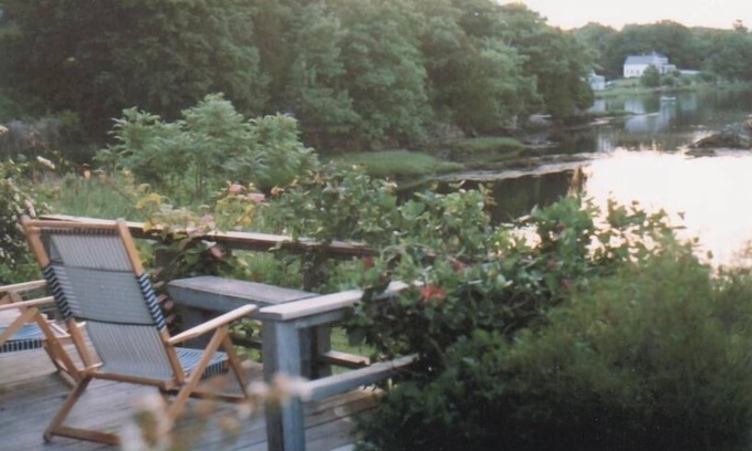 Phippsburg House | Millpond, Quiet, near Beach, fireplace, bird watching w. bird feeder, library