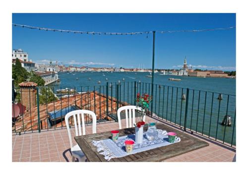 Dorsoduro Apartment | Mimi's loft