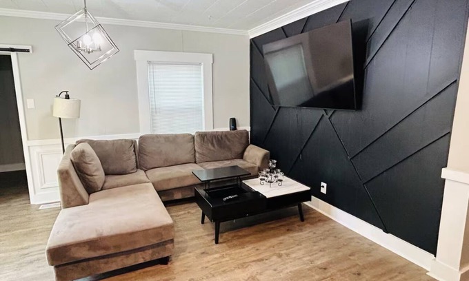 Goldsboro House | Mimosa house