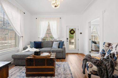 Downtown Reno House | Min From Unr, Downtown & Hospitals