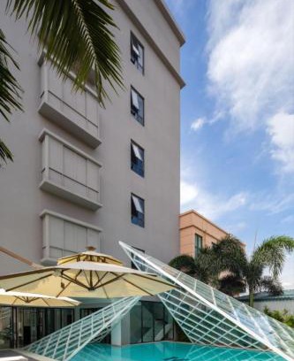 Tianya District Hotel | Min Xiangmi Design Residence (Sanya Bay Phoenix International Airport Store)