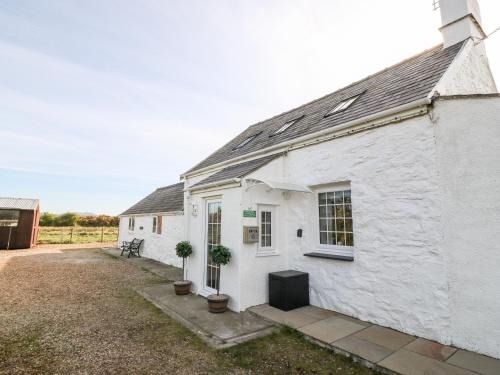 Edern House | Min-y-rhos