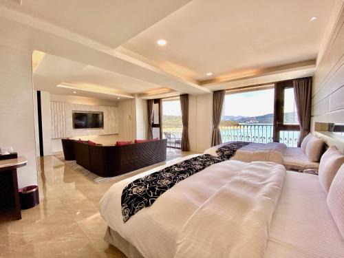 Yuchi Hotel | Ming Yue Hu Hotel