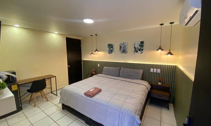 Chetumal Hotel | Mini Hotel Chetumal - Room 3 - King Bed