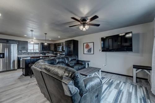 Rapid City House | Mini-rushmore Home, High On Hill Over Rapid City!